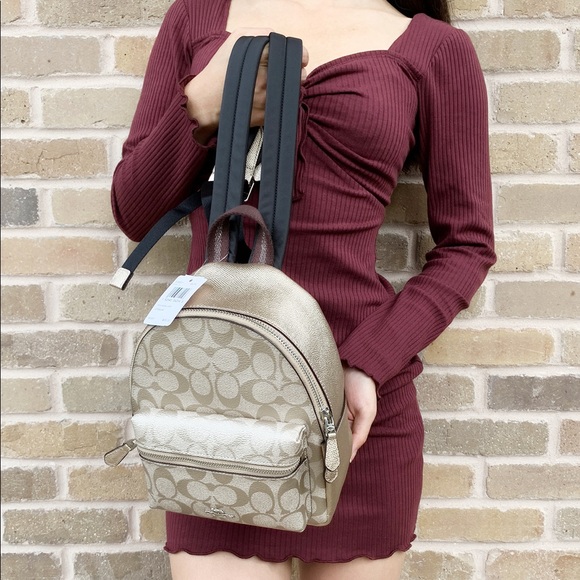 Coach light gold signature backpack - Picture 6 of 7